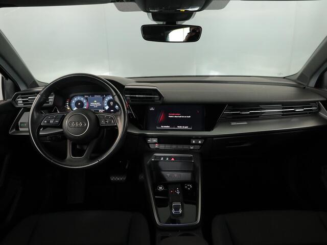 Audi A3 SPORTBACK 30 TFSI Pro Line 110 pk S-tronic | Maxton design| Apple carplay | 18 inch lichtmetaal | Cruise control |