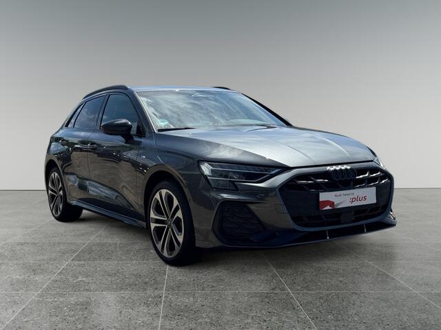 Audi A3 SPORTBACK 40 204pk TFSI e S edition Trekhaak | Leder valcona rode stiksel | Achteruitrijcamera