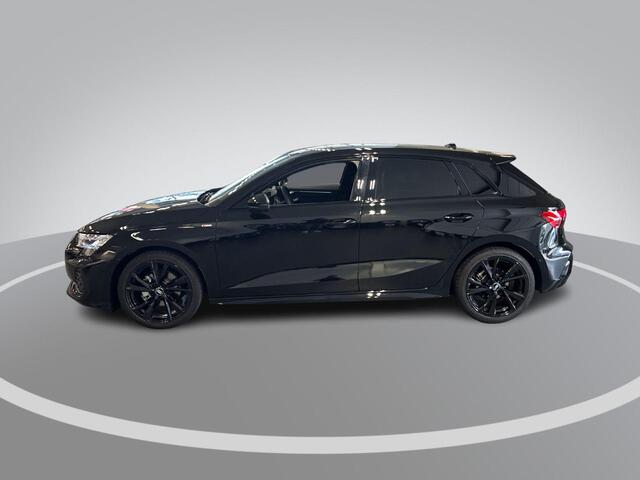 Audi A3 SPORTBACK 30 TFSI 115pk S-tronic S edition · Apple/Android Car Play · Park Assist · Leder Interieur · P-Sensoren · 18'' Inch · Garantie t/m 06-05-2030 of 100.000km