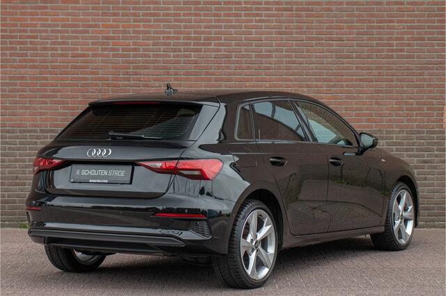 Audi A3 SPORTBACK 40 TFSI e 204pk Edition, Stoelverwarming, Adaptive Cruise, Park Assist, Carplay, DAB+, Navigatie.