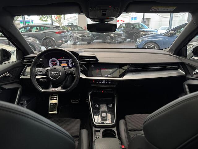 Audi A3 SPORTBACK 40 TFSI e S-line / pano / camera / led /