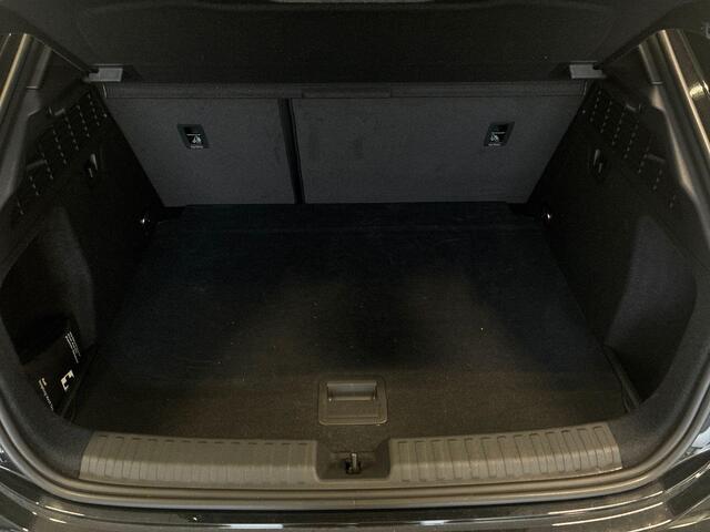 Audi A3 SPORTBACK 45 TFSIe 272pk S-Tronic S Edition Competition · Panoramadak · Camera · SONOS Sound · Head-Up Display · Dodehoeksensor · Matrix LED · Garantie t/m 28-09-2030 of 100.000km