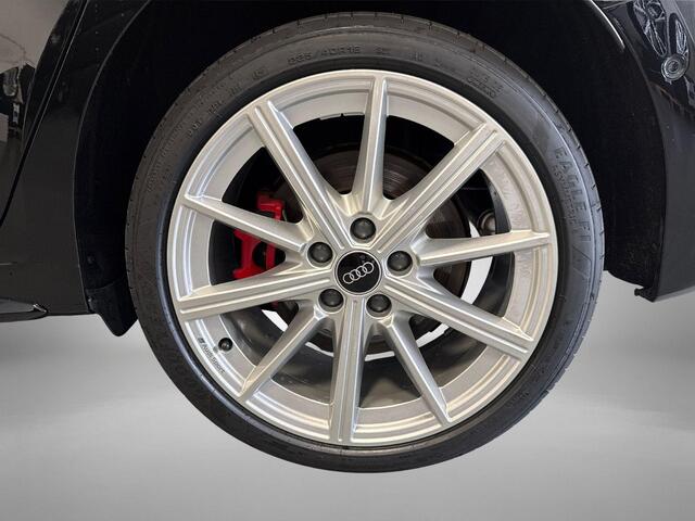 Audi A3 SPORTBACK 45 TFSIe 272pk S-tronic S edition Competition · Panoramadak · Sonos Audio · Camera · Head-Up · Apple/Android Car Play · 18'' Inch · Garantie t/m 28-09-2030 of 100.000km