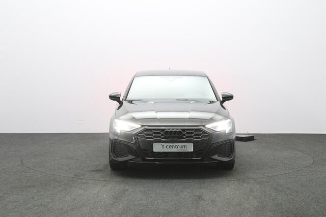 Audi A3 SPORTBACK 45 TFSI e 245 PK S-Line Edition Competition PHEV, Camera, Sfeerverlichting, RS-Sportstoelen, Winterpakket, Carplay