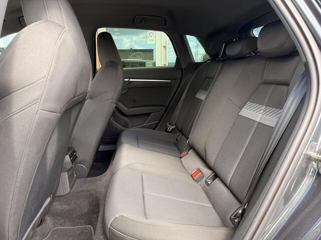 Audi A3 SPORTBACK 40 TFSI e Advanced Edition | ACC | Apple Carplay | DAB | LED | Drive Select | Parkeersensoren |
