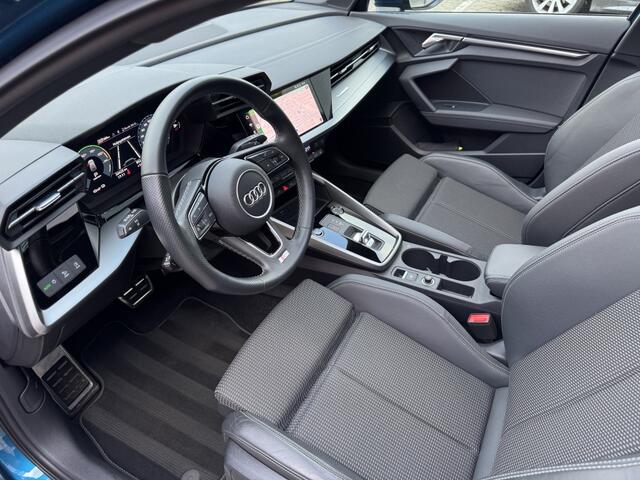 Audi A3 SPORTBACK 40 TFSI e S-Line Black Ed. Pano HUD Leder Camera
