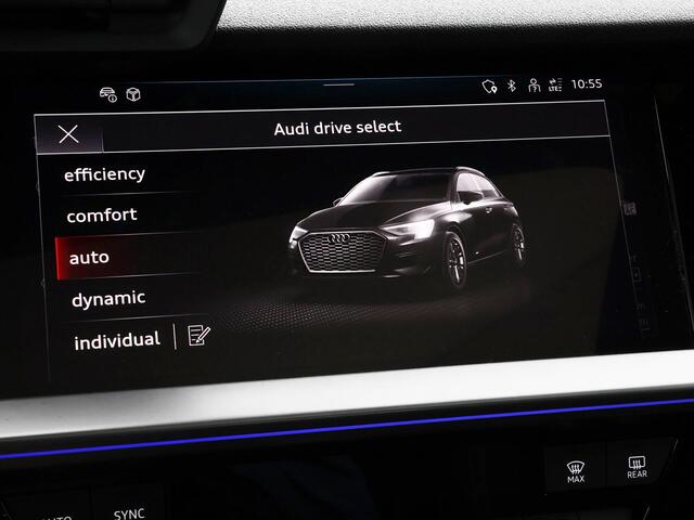 Audi A3 SPORTBACK 40 TFSIe 204PK S-tronic S Line · Panoramadak · Camera · Apple/Android Car Play · Navigatie · Park Assist · P-Sensoren · 18'' Inch ·