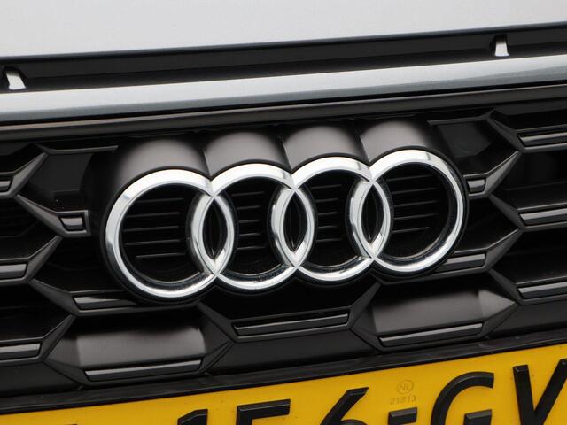Audi A3 SPORTBACK 45 TFSi e 245 Pk S-Line Competition | Adaptive Cruise | Camera | Matrix LED | Stoelverwarming | CarPlay | 18 Inch | 86.591 Km !!