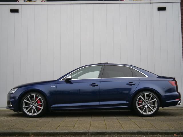 Audi A4 Limousine 3.0 TFSI S4 quattro 354pk Pro Line Plus Automaat Schuifdak / Massagestoel / 19 Inch / Trekhaak