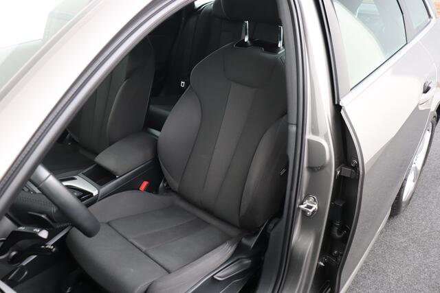 Audi A4 Avant 35 TFSI Sport Edition Sportstoelen Carplay
