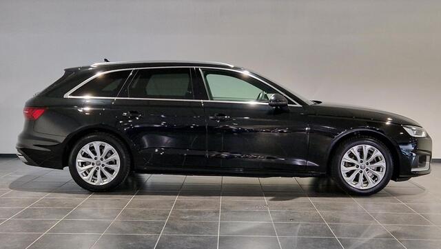 Audi A4 Avant 35 TFSI Launch edition Business | Camera | Stoelverwarming