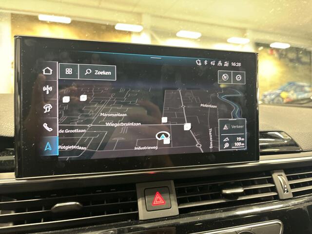 Audi A4 Avant 35 Tfsi 150pk S-tronic S edition Competition · Camera · Apple/Android Car Play · Navi · Elek. Achterklep · Zwart Optiek · 18'' Inch · Garantie t/m 25-03-2028 of 100.000km