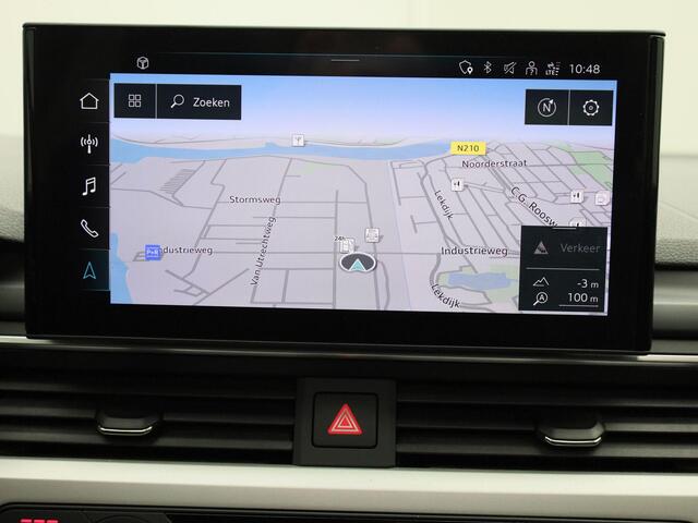 Audi A4 Avant 35 TFSI/150PK S Line · Panoramadak · Leder · Trekhaak · Apple Car Play · Navigatie ·