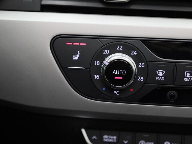 Audi A4 Avant 35 TFSI/150PK S Line · Panoramadak · Leder · Trekhaak · Apple Car Play · Navigatie ·