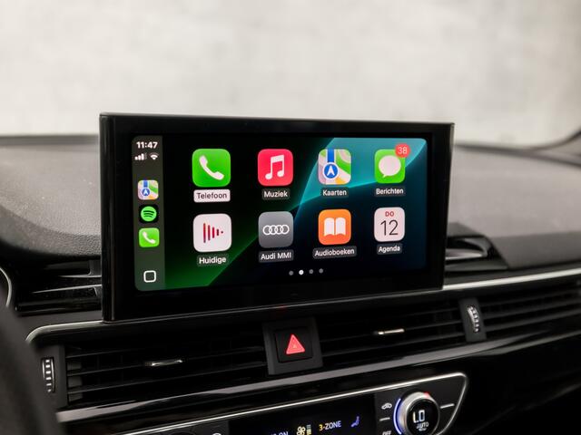 Audi A4 Avant 35 TFSI S-Line Sport 150Pk Automaat (PANORAMADAK, 2X S-LINE, APPLE CARPLAY, LEDER, SPORTSTOELEN, SFEERVERLICHTING, GETINT GLAS, PLAT S-LINE SPORTSTUUR, NIEUWSTAAT)