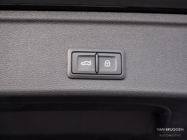 Audi A4 Avant 40 TFSI S-Line Pano Virtual Camera Black Ed. E-Stoelen BTW