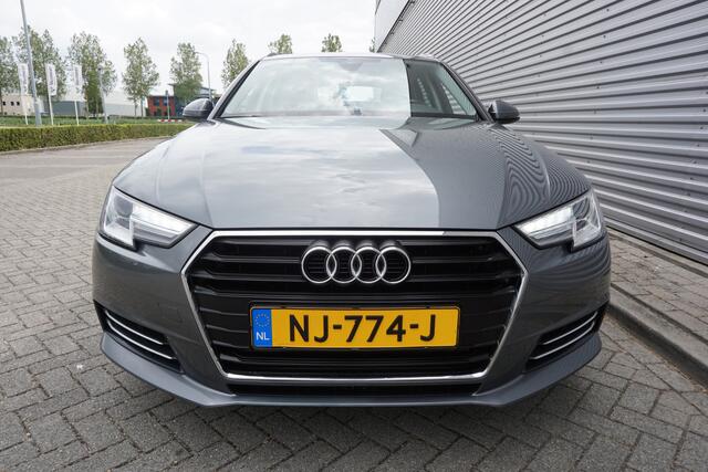 Audi A4 Avant 2.0 TFSI ultra Sport AUTOMAAT - Airco / Cruise / Parkeers. / Trekhaak / NAP