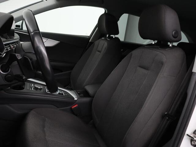Audi A4 1.4 TFSI Pro Line | Adaptive cruise | Stoelverwarming | Camera | Trekhaak | Navigatie | Xenon | Climate control | Bluetooth | Side Assist