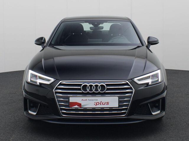 Audi A4 Limousine 35 TFSI 150pk Sport S line edition · Navigatie · Camera · Virtual cockpit ·