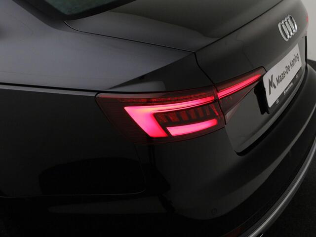 Audi A4 Limousine 35 TFSI 150pk Sport S line edition · Navigatie · Camera · Virtual cockpit ·