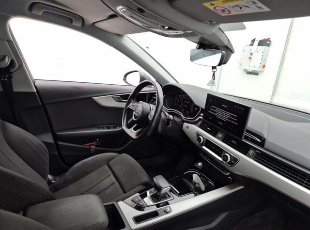 Audi A4 Avant 35 TFSI Aut. Business Sport | Trekhaak | Navi | Keyless |