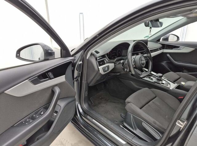 Audi A4 Avant 35 TFSI Aut. Business Sport | Trekhaak | Navi | Keyless |