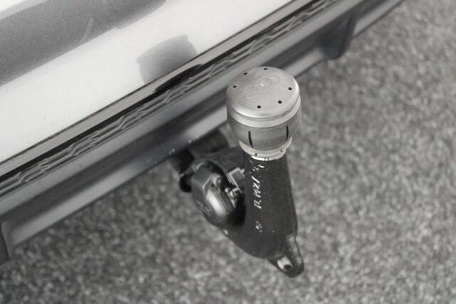 Audi A4 Avant 35 TFSI 150pk S edition Competition Trekhaak Camera B&O ACC Leder Matrix-LED HUD Stoelverwarming Panoramadak