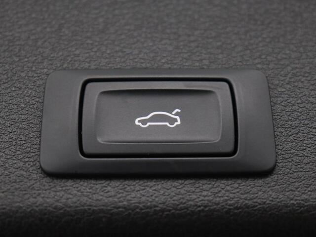 Audi A4 1.4 TFSI Edition | Sportstoelen | Full LED | Navigatie | Parkeerhulp | Climate control | Bluetooth | Cruise control