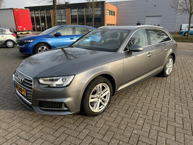 Audi A4 Avant 35 TFSI Sp. L. Ed. NAVI XENON CRUISE NAP