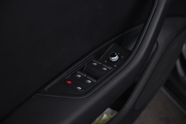 Audi A4 Avant 35 TDI Advanced Edition Automaat, Volleder, Virtual, Apple Carplay