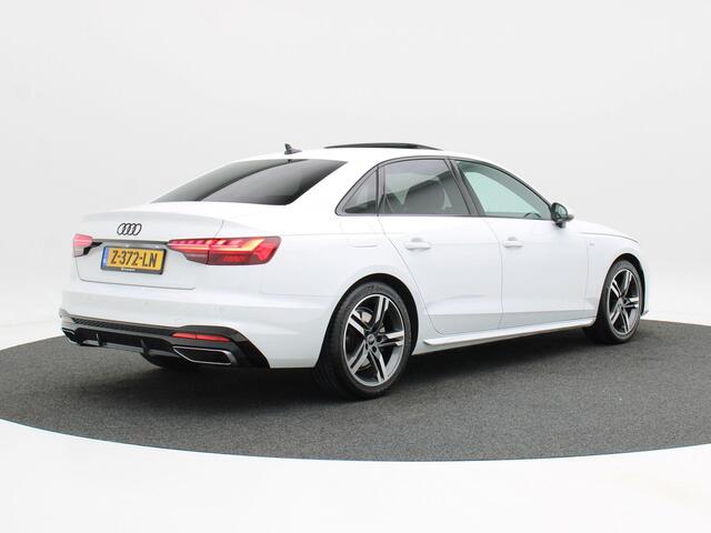Audi A4 Limousine 35 TFSi S-Line Competition 150 Pk Automaat | Open Dak | Zwart Optiek | Virtual Cockpit | Sportstoelen | CarPlay | LED | Sensoren | 18 Inch | 91.236 Km!