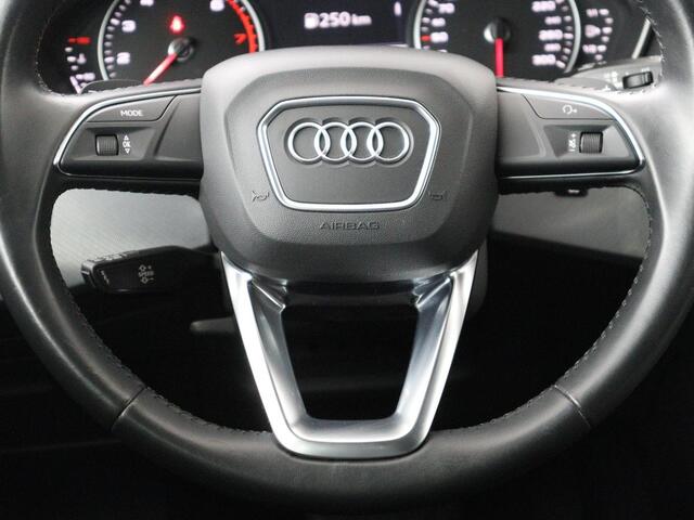 Audi A4 35 TFSI Design | Carplay | 20 inch | Bi-Xenon | Cruise control | Climate control | Audi Sound | Parkeerhulp | Getint glas