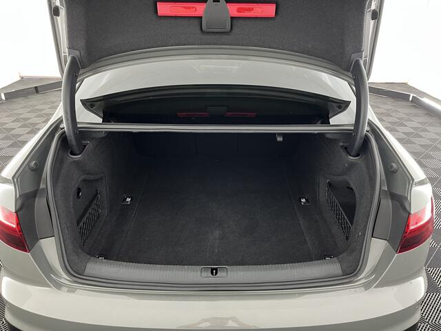 Audi A4 Limousine 35 TFSI S edition S-Line (INCL.BTW) Aut. *LEATHER-FABRIC | FULL-LED | DIGI-COCKPIT | DAB+ | CAMERA | SPORT-SEATS | PRIVACY-GLASS | ECC | PDC | CRUISE | 19''ALU*