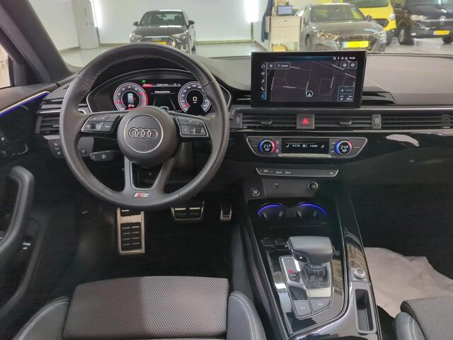 Audi A4 Avant 35 TFSI S edition Competition / Zwart optiek pakket / Led / PDC Achter / Elektrische achterklep / 19'' LMV