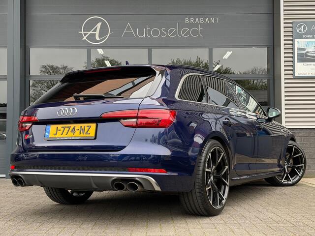 Audi A4 Avant 3.0 TFSI S4 Quattro Pano RS Stoelen