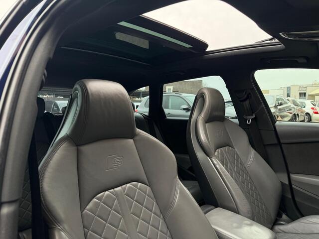 Audi A4 Avant 3.0 TFSI S4 Quattro Pano RS Stoelen