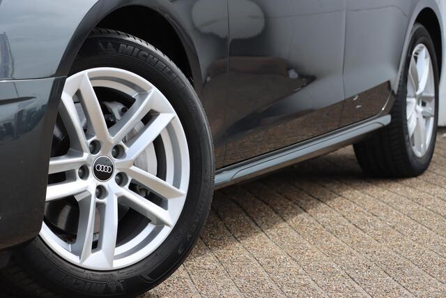 Audi A4 Limousine 40 TFSI Advanced Edition 204pk | Camera | Carplay