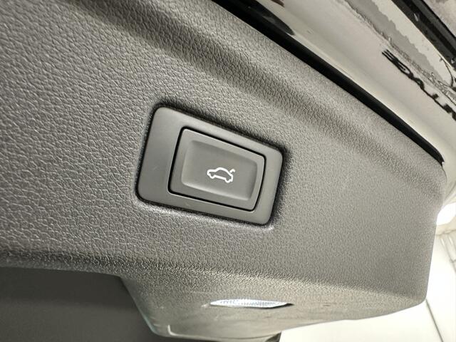 Audi A5 35 TFSI S-Line | Panoramadak | Adaptief CC. | Keyless-Go |