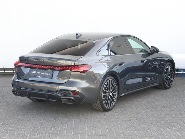 Audi A5 Limousine S edition TFSI e 220 kW / 299 PK Limousine | 20" Lichtmetalen velgen | Optiek zwart plus | Camera |