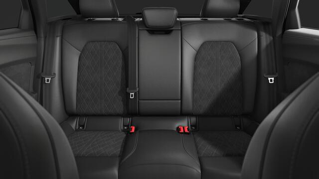 Audi A5 Avant e-hybrid quattro 299 S tronic S edition Automaat | Comfortsleutel | Exterieurpakket zwart | Privacy glas (donker getinte ramen)