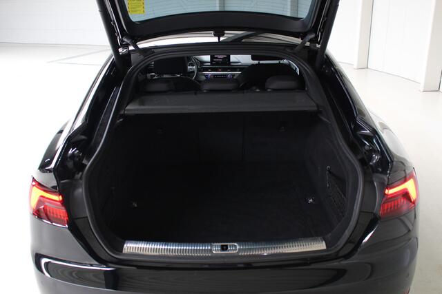 Audi A5 Sportback 35 TFSI Sport Automaat Navigatie | 18" Velgen | Sportonderstel | PDC achter