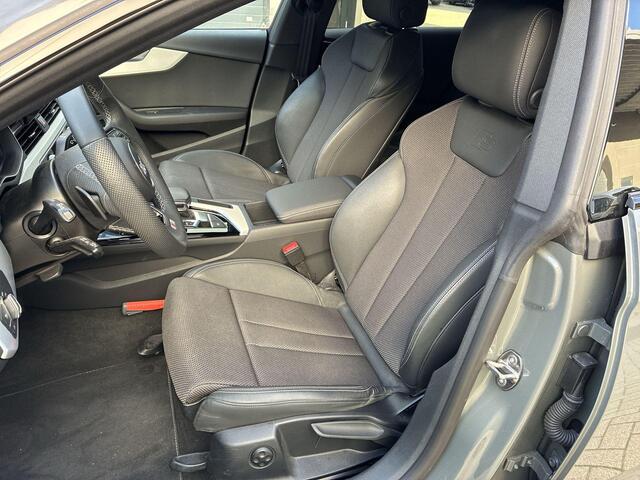 Audi A5 Sportback 35 TFSI 150pk S-Tronic S edition Competition · Matrix LED · Apple/Android Car Play · Inklap. Trekhaak · Elek. Achterklep · Alarmklasse 3 · 19"Velgen · Garantie t/m 20-06-2028 of 100.000km