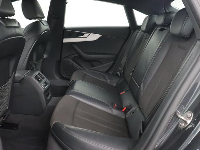 Audi A5 40 TFSI Sport S-Line edition | Carplay | Sportstoelen | Full LED | Half leder | Navigatie | Parkeerhulp | Cruise control | Bluetooth | Climate control | Sportstuur