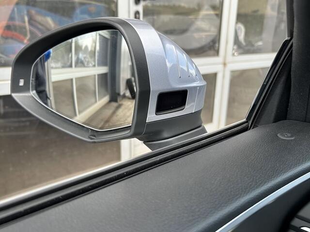 Audi A5 Cabriolet 40 Tfsi S-Tronic (150kW/204pk) ** MATRIX, LEDER, VIRTUAL, NEKVERW, 18-inch LMV, ADAPT. CRUISE ** 1e EIG - ¤ 26.800,= onder NP ** ** INFORMEER OOK NAAR ONZE AANTREKKELIJKE FINANCIAL-LEASE TARIEVEN **