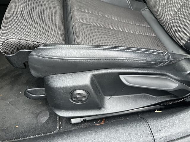 Audi A5 Sportback 35 TFSI S-Line / AUTOMAAT/ VIRTUAL COCKPIT/ PARK. SENSOREN + CAMERA/ SMARTPHONE INTERFACE/ DRIVE SELECT/ NAVI/ CLIMA/ STOEL VERWARM./ LED/ 20" LMV