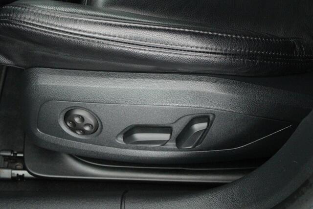 Audi A5 Sportback 35 TFSI 150pk S-Tronic Business Edition Leder Memory Stoelverwarming 360Camera Virtual Cockpit Navigatie