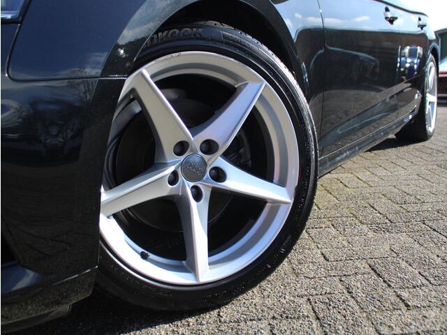 Audi A5 Sportback 40 TFSI Launch edition Sport Trekhaak Afneembaar, Cruise control adaptief, Parkeersensoren Voor en Achter, Bluetooth, Navigatie, Stoelverwarming
