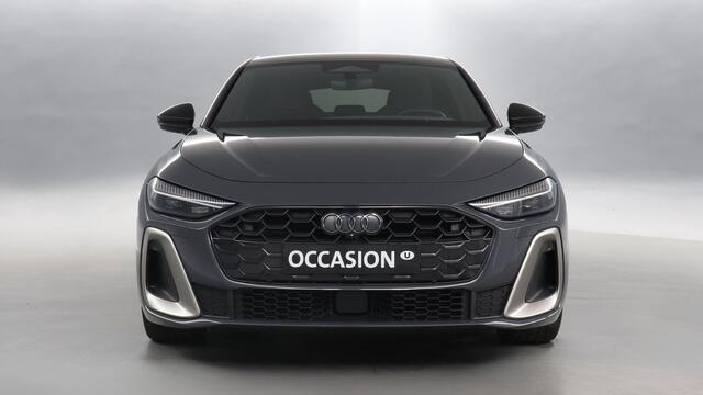 Audi A5 Limousine 2.0 TFSI 150pk Edition one / Passenger Display / Stoelverwarming / 360 Camera
