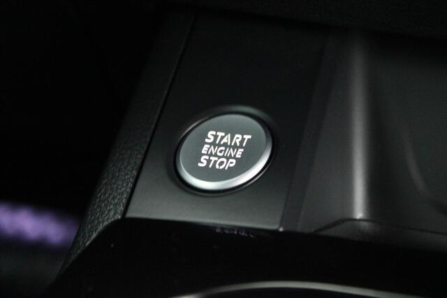 Audi A5 Sportback 35 TFSI 150pk Bns Ed. Leder Memory Stoelverwarming 360Camera Virtual Cockpit Navigatie