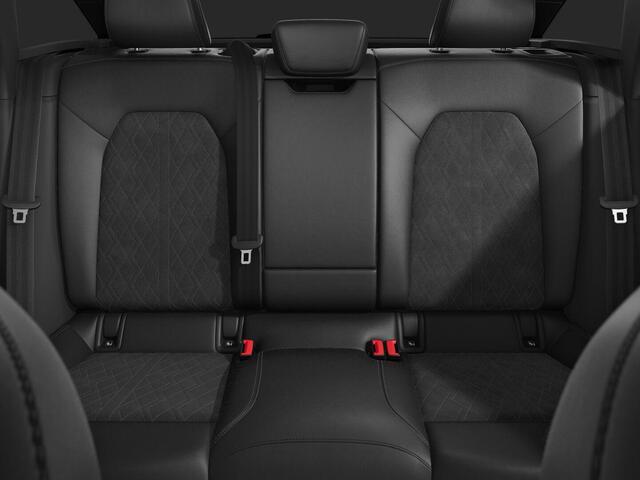 Audi A5 Avant S edition (B10) e-hybrid 220 kW / 299 PK Avant 7 | Trekhaak | Ambiente lichtpakket pro | Privacy glas | Stoelen voor, elekt. verstelb. | Techniek pakket plus | Trekhaak, elektr. wegklapbaar | Voorventilatie comfort